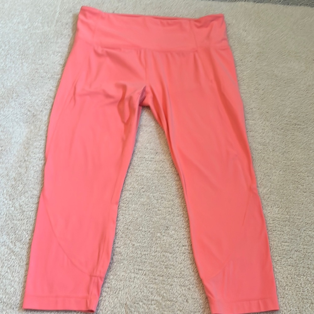 Athleta cropped leggings Size Large